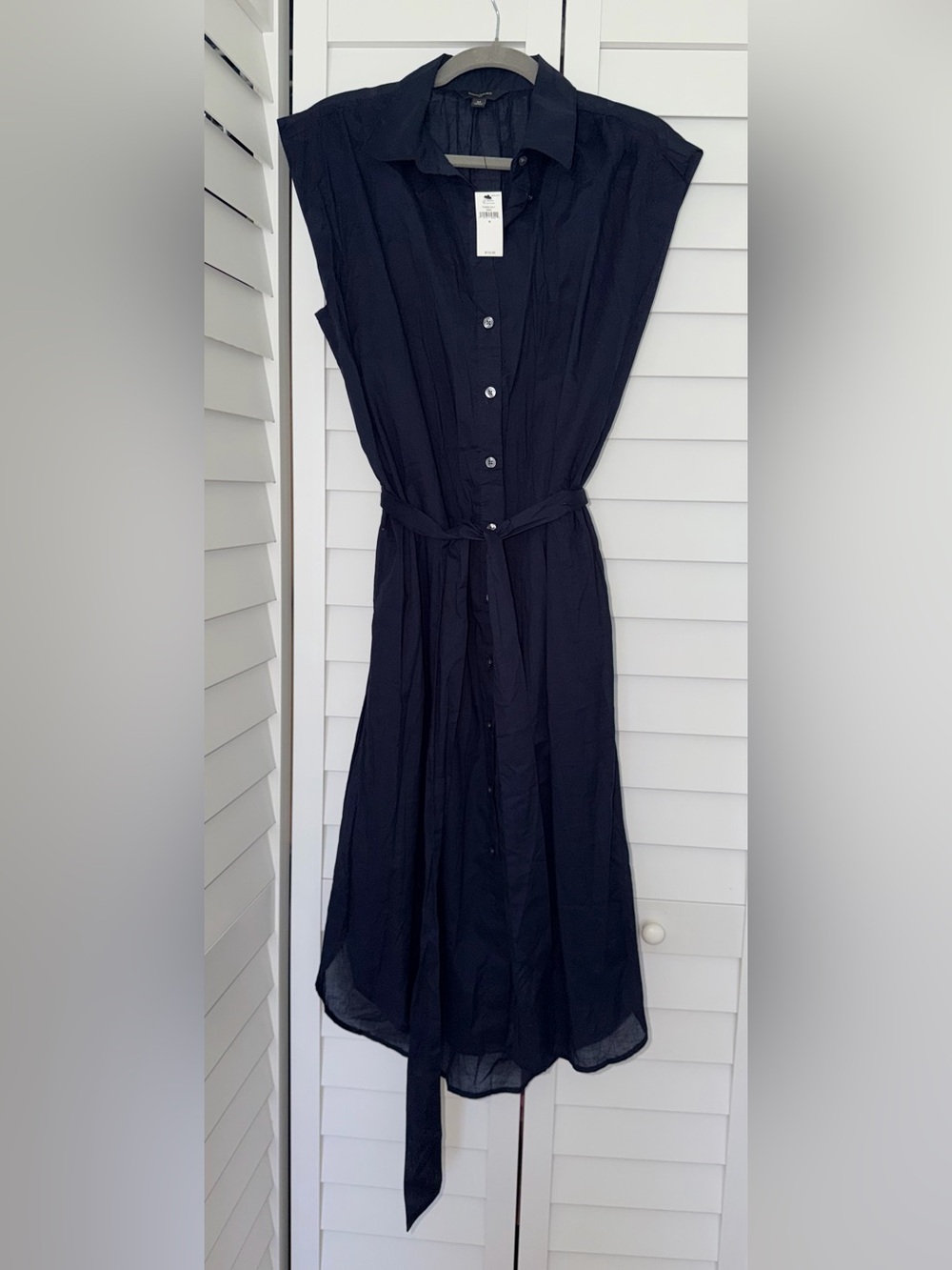 Banana Republic Black Sleeveless Button-Front Midi Dress with Waist Tie